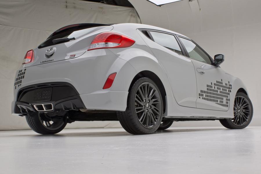  Hyundai Veloster RE-MIX Edition 2012 года  (фото 11 из 18)
